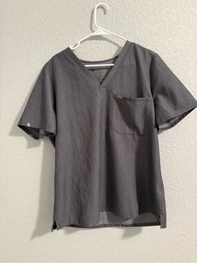 FIGS Catarina One-Pocket Scrub Top Women's Solid Gray Medical Scrub Top Size XL